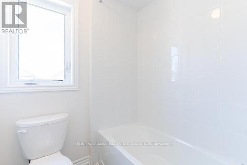 26 Bannister Road, Barrie, ON - Indoor Photo Showing Bathroom