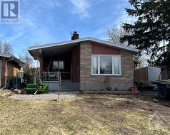 2581 YARMOUTH CRESCENT  Ottawa, ON K1V 6J9