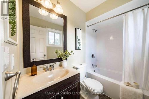 90 Chester Crescent, Scugog (Port Perry), ON - Indoor Photo Showing Bathroom