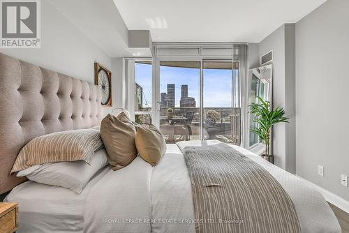 507 - 1 Michael Power Place, Toronto, ON - Indoor Photo Showing Bedroom