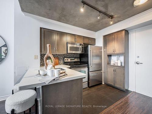 212-255 Richmond St E, Toronto, ON - Indoor Photo Showing Kitchen With Stainless Steel Kitchen With Upgraded Kitchen