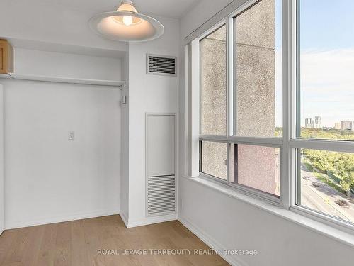 804-38 Fontenay Crt, Toronto, ON - Indoor Photo Showing Other Room