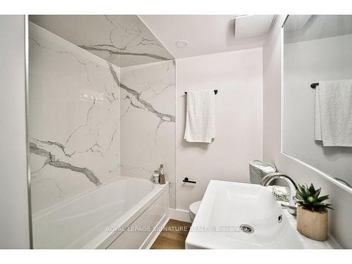 54 Batavia Ave, Toronto, ON - Indoor Photo Showing Bathroom