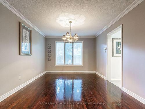 1460 Bancroft Dr, Mississauga, ON - Indoor Photo Showing Other Room