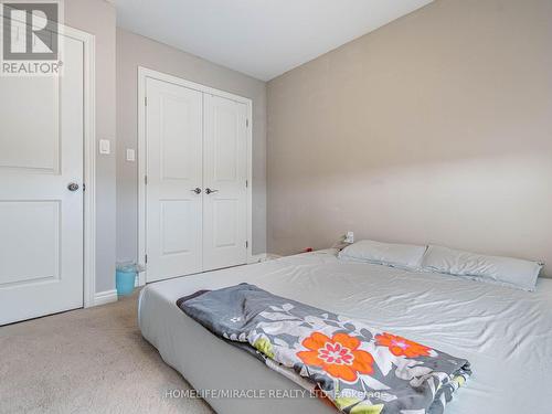 61 Sonoma Valley Crescent, Hamilton, ON - Indoor Photo Showing Bedroom