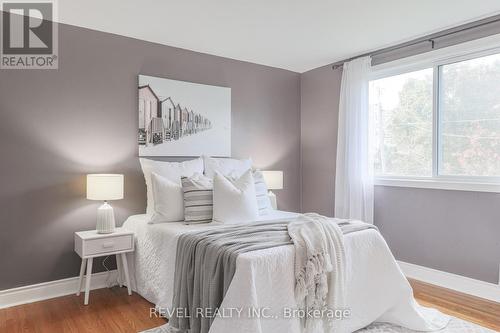 42 Northlin Park Road, Kawartha Lakes (Lindsay), ON - Indoor Photo Showing Bedroom