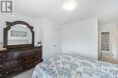 2 Waterville Way, Caledon, ON - Indoor Photo Showing Bedroom