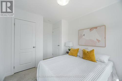 2 Waterville Way, Caledon, ON - Indoor Photo Showing Bedroom