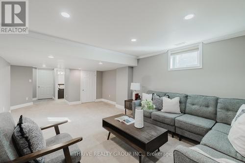 1007 Byronmanor Road, London, ON - Indoor Photo Showing Living Room