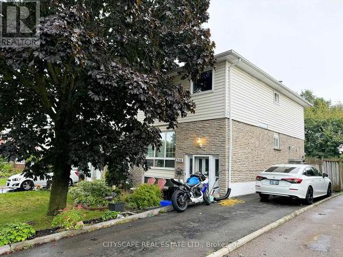 350 Vancouver Crescent, Oshawa, ON - Outdoor