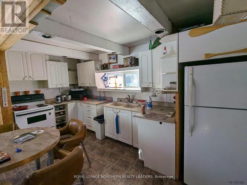 793 Lavoie Road, Fauquier-Strickland, ON - Indoor Photo Showing Kitchen