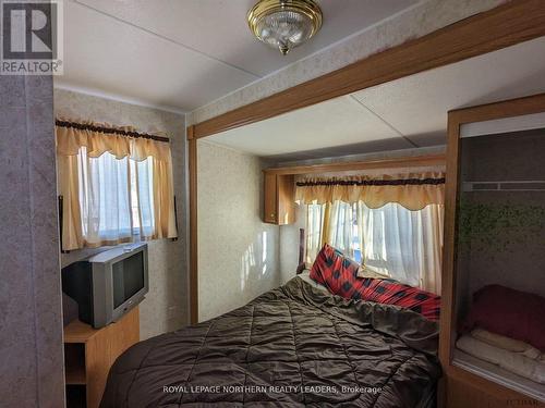 793 Lavoie Road, Fauquier-Strickland, ON - Indoor Photo Showing Bedroom