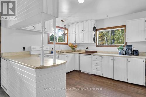 4388 Henderson Road, North Frontenac, ON - Indoor Photo Showing Kitchen With Double Sink