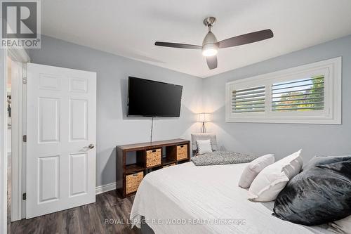 67 Dennis Avenue, London, ON - Indoor Photo Showing Bedroom