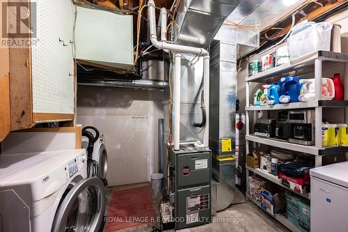 67 Dennis Avenue, London, ON - Indoor Photo Showing Laundry Room