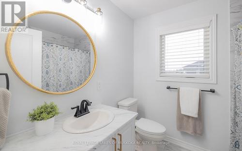 14 Henry Ball Court, Oro-Medonte, ON - Indoor Photo Showing Bathroom