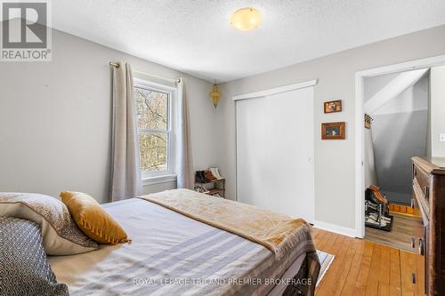 1284 Springbank Avenue, London, ON - Indoor Photo Showing Bedroom