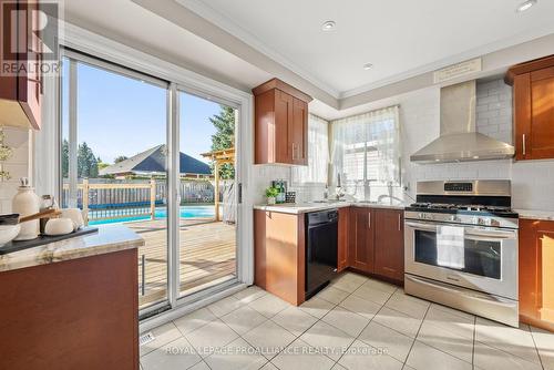 717 Carlisle Street, Cobourg, ON - Indoor Photo Showing Kitchen