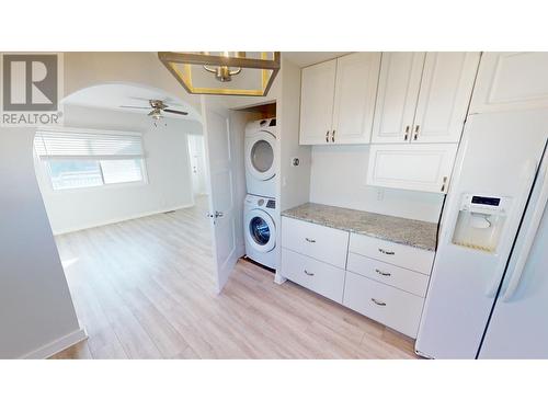 311 7Th  S Avenue, Cranbrook, BC - Indoor Photo Showing Laundry Room