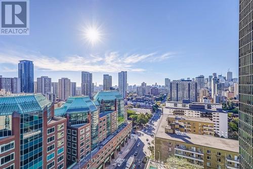 2202 - 110 Charles Street E, Toronto, ON - Outdoor With View