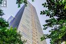 2202 - 110 Charles Street E, Toronto, ON  - Outdoor 