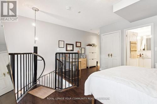 101 - 800 Spadina Road, Toronto, ON - Indoor Photo Showing Bedroom