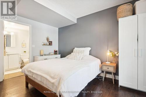 101 - 800 Spadina Road, Toronto, ON - Indoor Photo Showing Bedroom