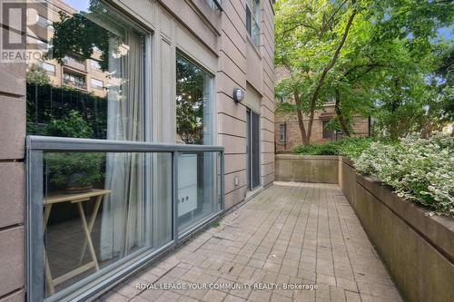 101 - 800 Spadina Road, Toronto, ON - Outdoor With Exterior