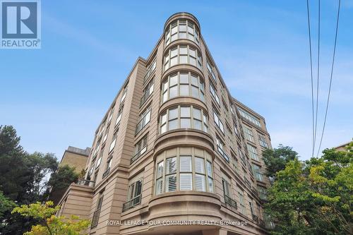 101 - 800 Spadina Road, Toronto, ON - Outdoor With Facade