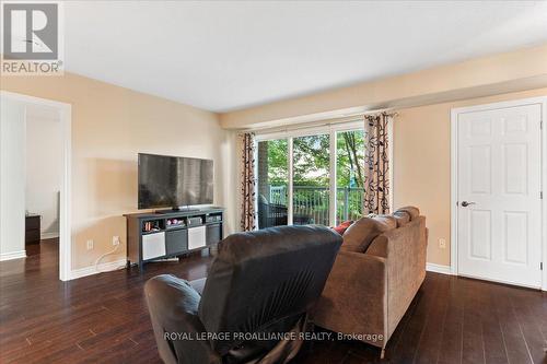 107 - 15 Heartwood Drive, Belleville, ON - Indoor Photo Showing Living Room