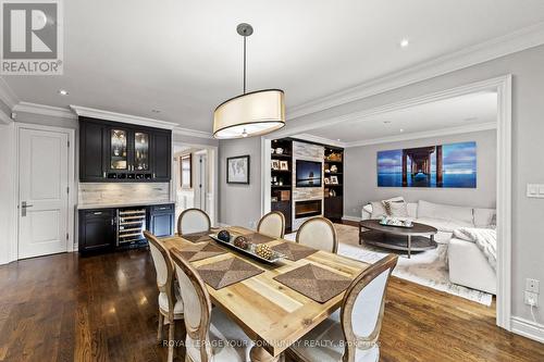 6 Magistrale Court, Richmond Hill, ON - Indoor Photo Showing Dining Room