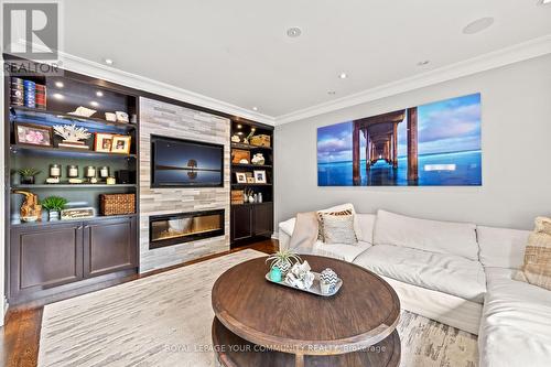 6 Magistrale Court, Richmond Hill, ON - Indoor Photo Showing Living Room With Fireplace