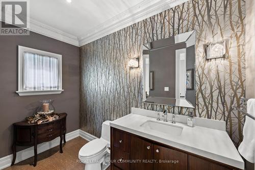 6 Magistrale Court, Richmond Hill, ON - Indoor Photo Showing Bathroom