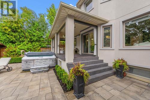 6 Magistrale Court, Richmond Hill, ON - Outdoor With Deck Patio Veranda