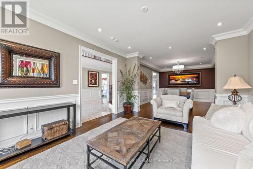 6 Magistrale Court, Richmond Hill, ON - Indoor Photo Showing Living Room With Fireplace