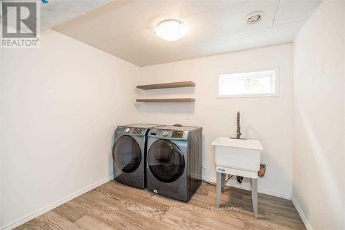 22 Doyle Drive, Barrie, ON - Indoor Photo Showing Laundry Room