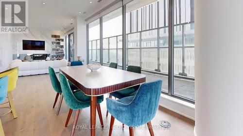 5502 - 50 Charles Street E, Toronto, ON - Indoor Photo Showing Dining Room