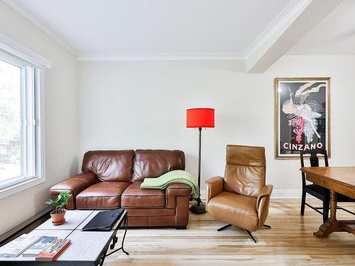 Salon - 10462  - 10464 Rue Chambord, Montréal (Ahuntsic-Cartierville), QC - Indoor Photo Showing Living Room