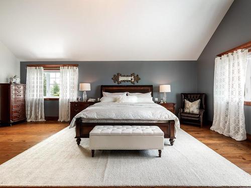 Master bedroom - 125 Rue Crépin, Salaberry-De-Valleyfield, QC - Indoor Photo Showing Bedroom