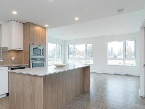 218-960 Reunion Ave, Langford, BC - Indoor Photo Showing Kitchen