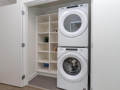 218-960 Reunion Ave, Langford, BC - Indoor Photo Showing Laundry Room