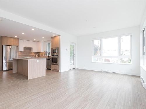 218-960 Reunion Ave, Langford, BC - Indoor Photo Showing Kitchen