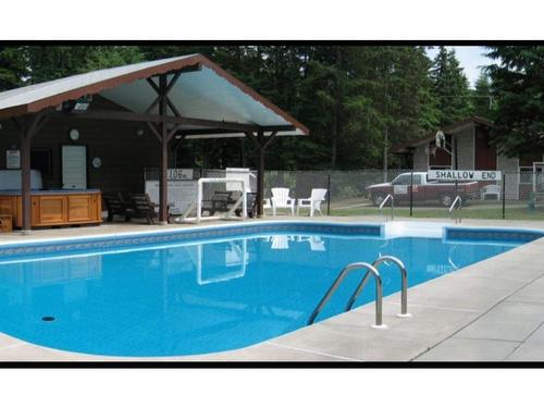 22 4650 Hwy 11/17, Kakabeka  Falls, ON - Outdoor With In Ground Pool With Deck Patio Veranda With Backyard