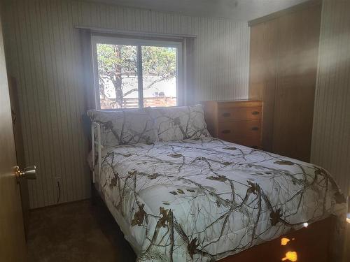 22 4650 Hwy 11/17, Kakabeka  Falls, ON - Indoor Photo Showing Bedroom