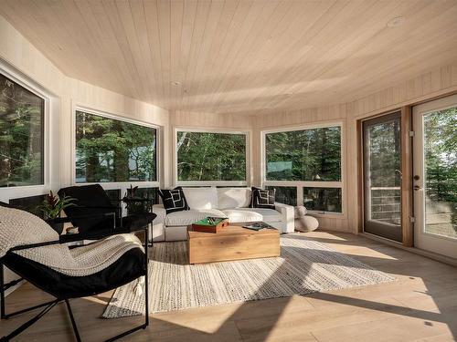 162 Neilsen Lane, Kenora Unorganized, ON - Indoor Photo Showing Living Room