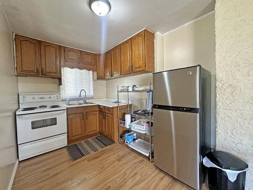 96 Front Street, Nipigon, ON - Indoor Photo Showing Kitchen