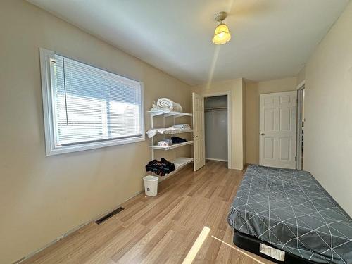 96 Front Street, Nipigon, ON - Indoor Photo Showing Bedroom