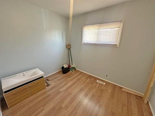 96 Front Street, Nipigon, ON - Indoor Photo Showing Other Room