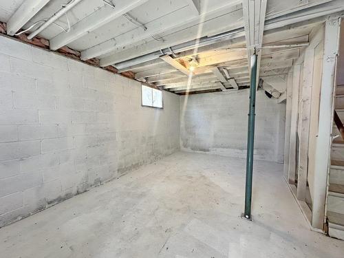 96 Front Street, Nipigon, ON - Indoor Photo Showing Basement