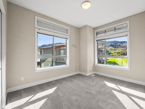 40-175 Holloway Drive, Kamloops, BC - Indoor Photo Showing Other Room